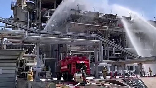 外媒 无人机对炼油厂发动袭击 俄罗斯正在调查爆炸原因